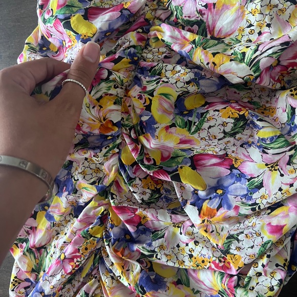 Zara dress - Picture 4 of 4